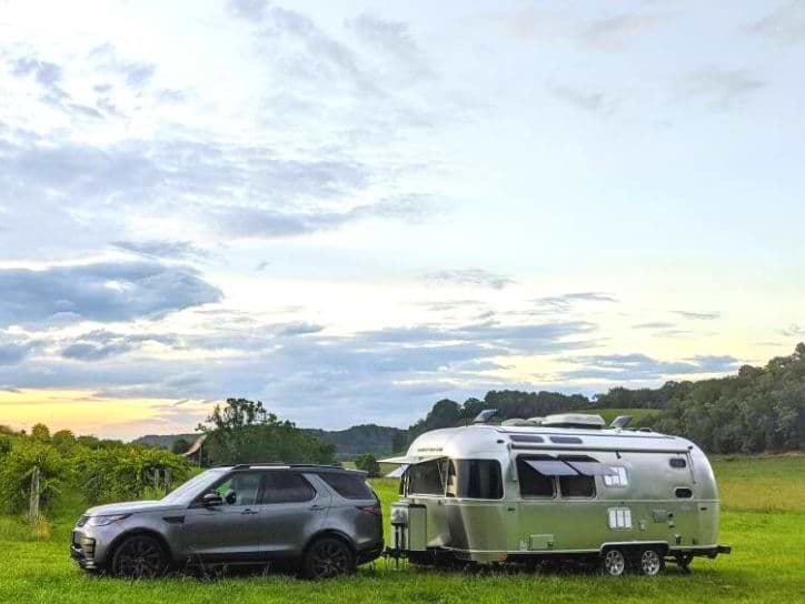Airstream Flying Cloud 23CB Bunkhouse Travel Trailer